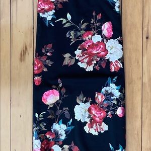 Holiday metallic pencil skirt